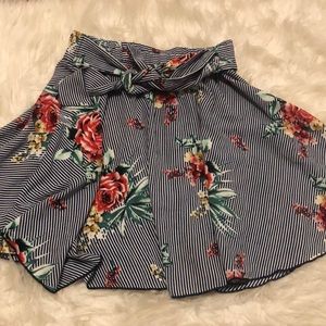 Floral flowy skirt